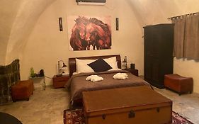 Dona Castle