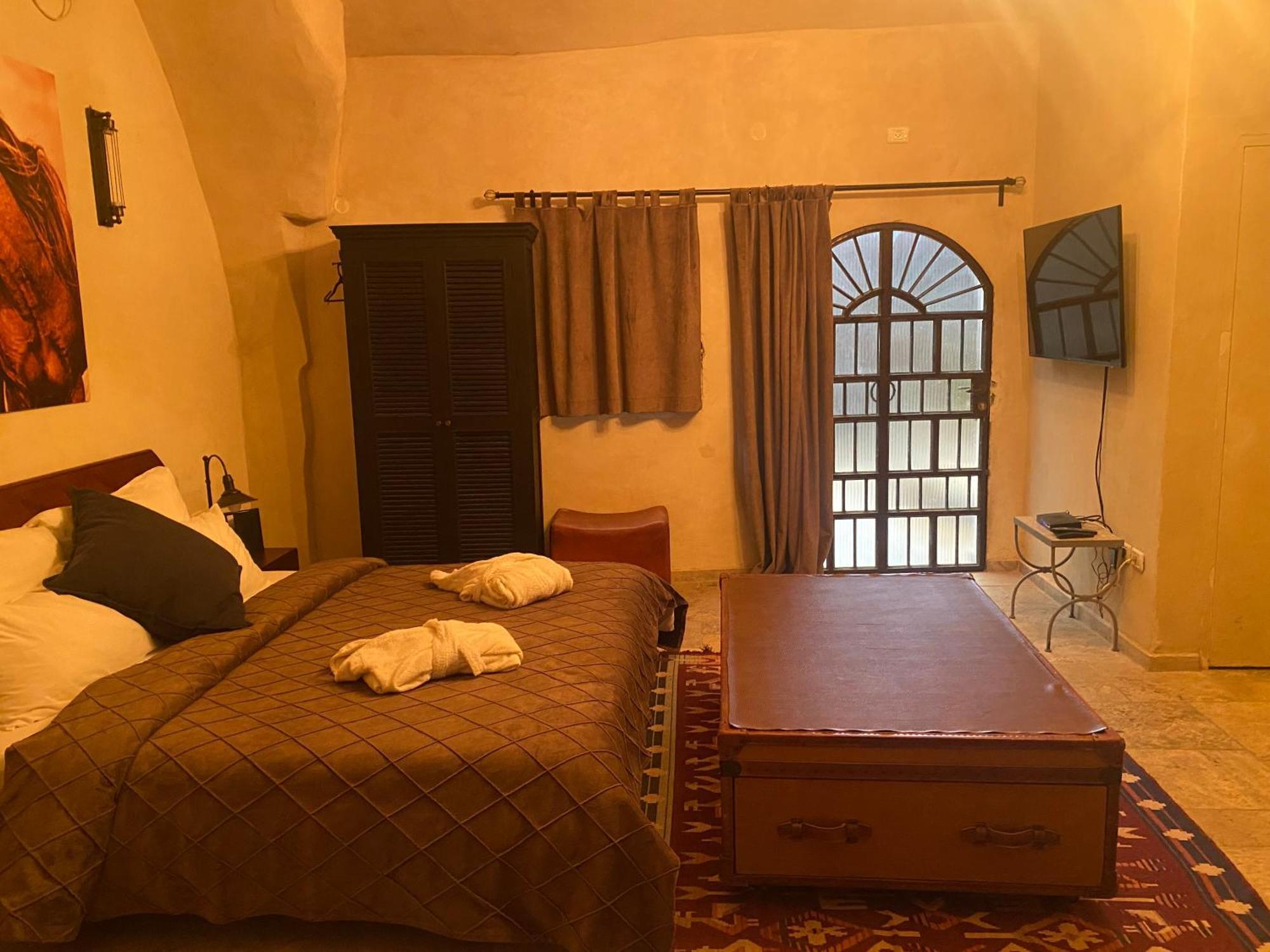 Dona Castle Hotel Tiberias Exterior photo