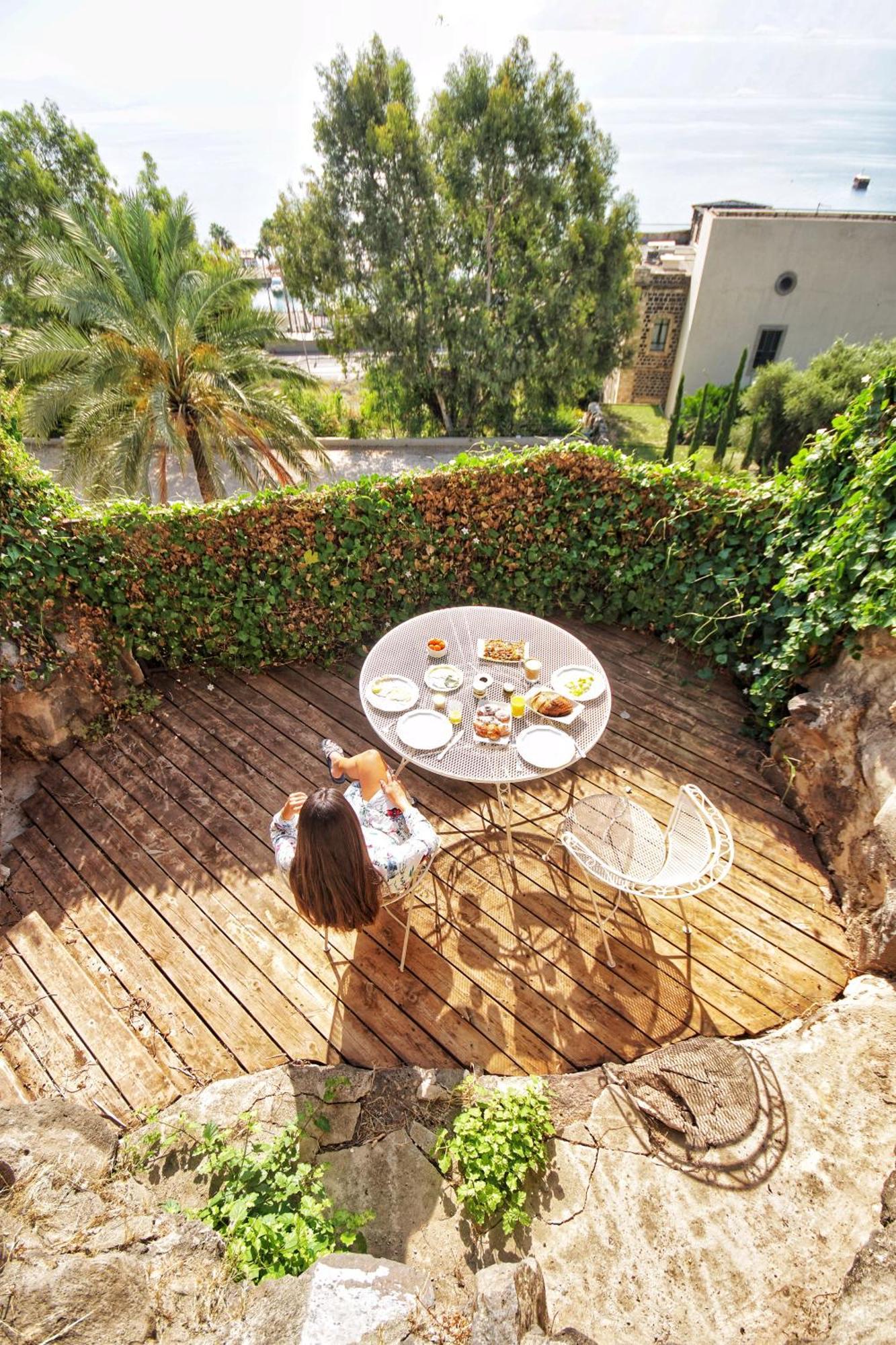 Dona Castle Hotel Tiberias Exterior photo